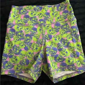 Fleo skull shorts